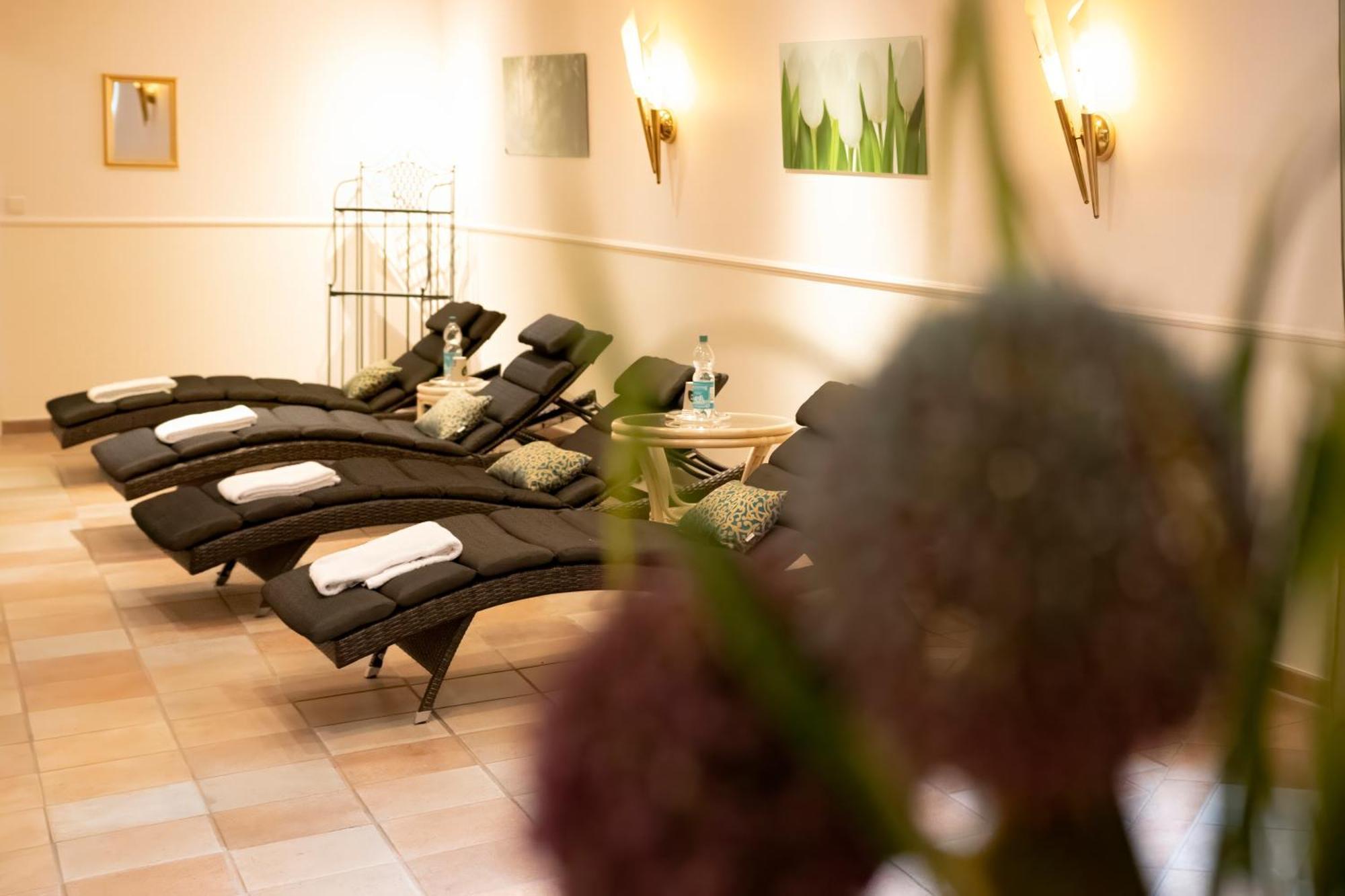 Golf- Und Wellnesshotel Amtsheide 巴德贝芬森 外观 照片