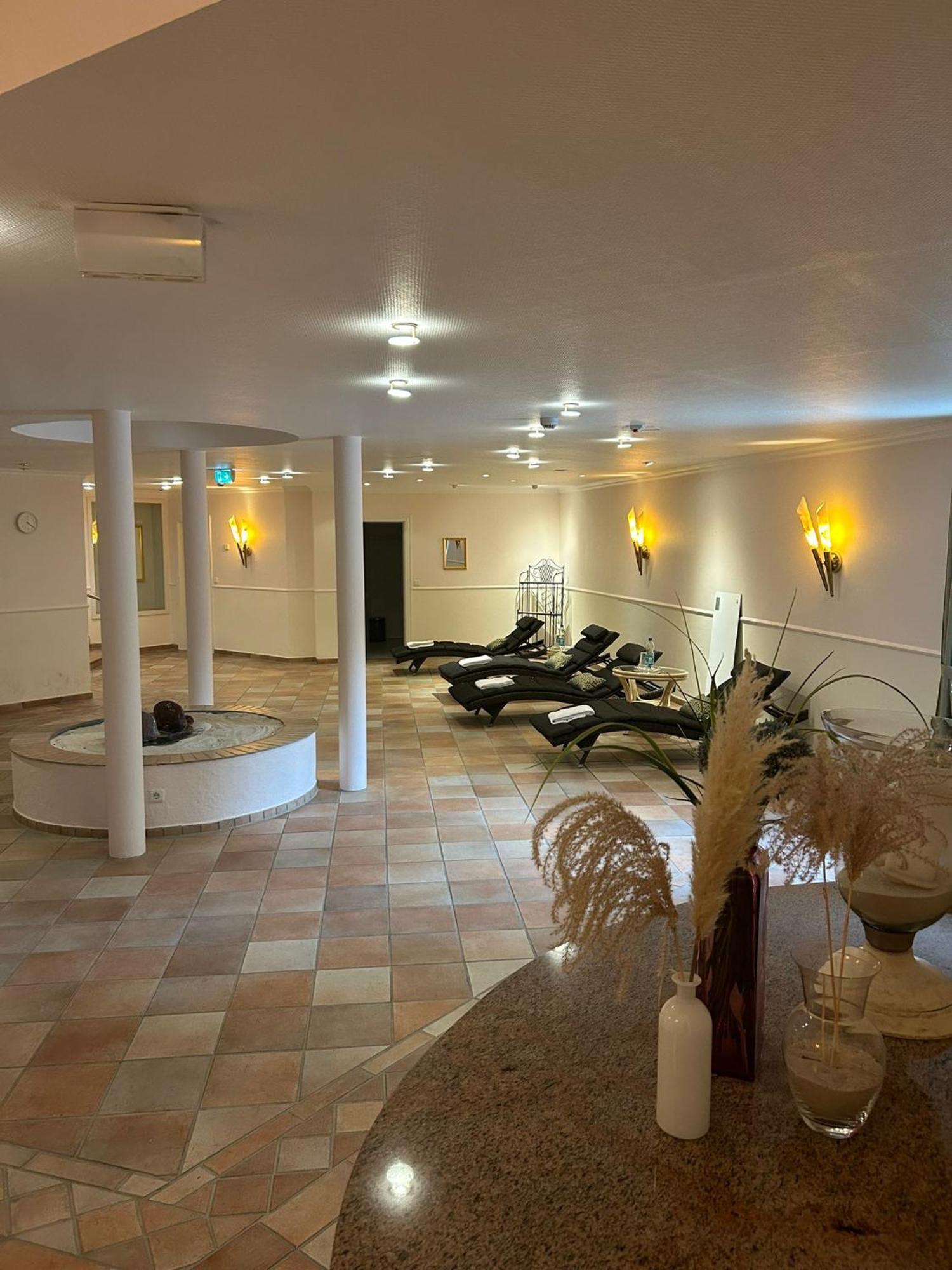 Golf- Und Wellnesshotel Amtsheide 巴德贝芬森 外观 照片